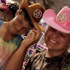 Meet your Posher, Ryann